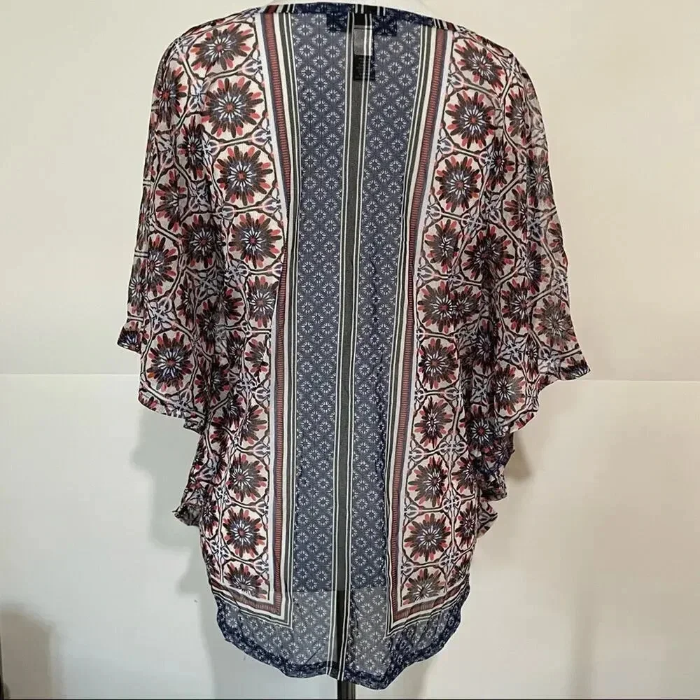 INC New York & Company Colors/Diamond accents/Retro Mesh CoverUp Small/Top - Picture 7 of 7
